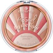 Essence Cosmetics Kissed by the light Vergleich
