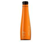 Shu Uemura Urban Moisture Hydro-Nourishing Shampoo