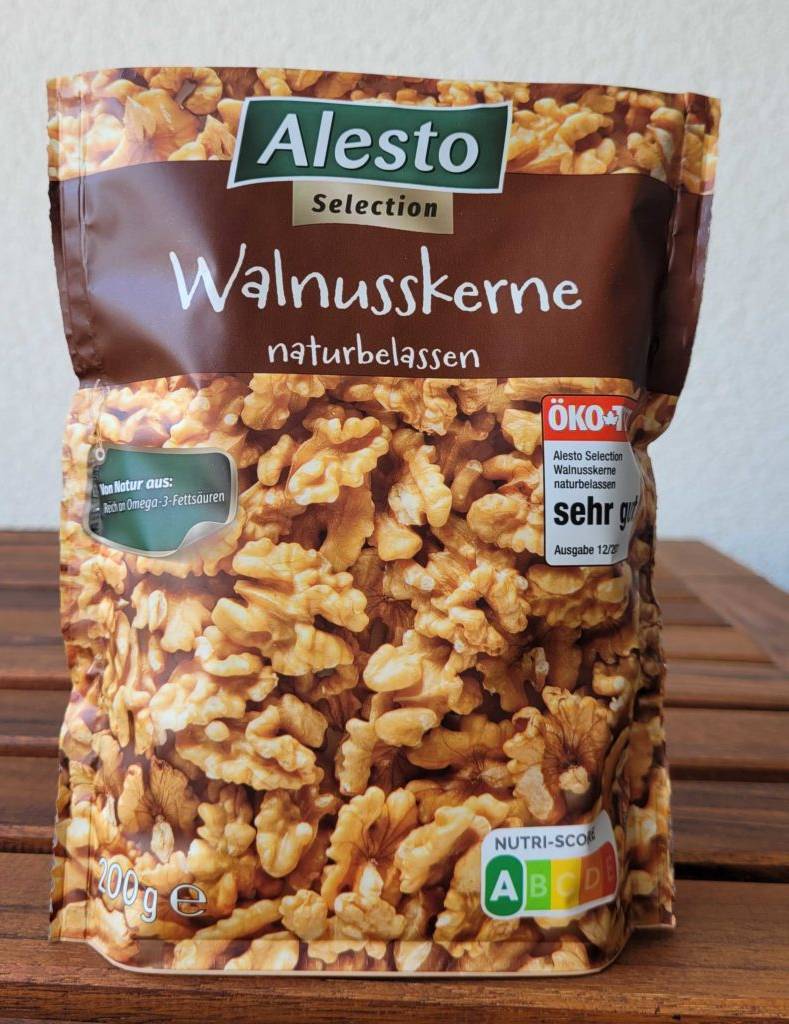 Walnüsse-Test: vorderseite der Verpackung von Walnüssen der Marke Alesto.