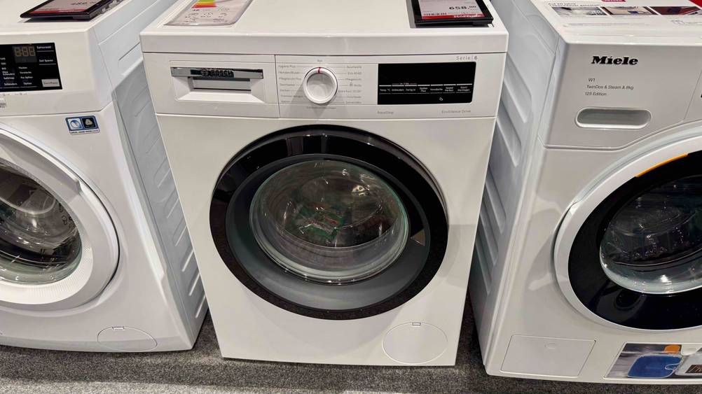 Frontaufnahme der getesteten 8 kg Bosch-Waschmaschine.