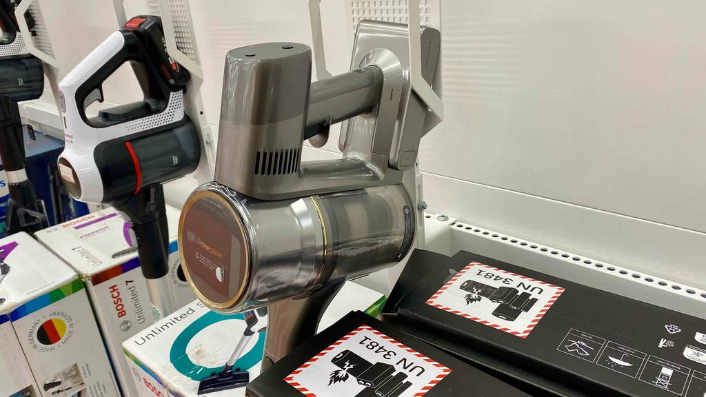 Dreame-Staubsauger im Test: Griff eines Dreame-Staubsauger im Fokus.