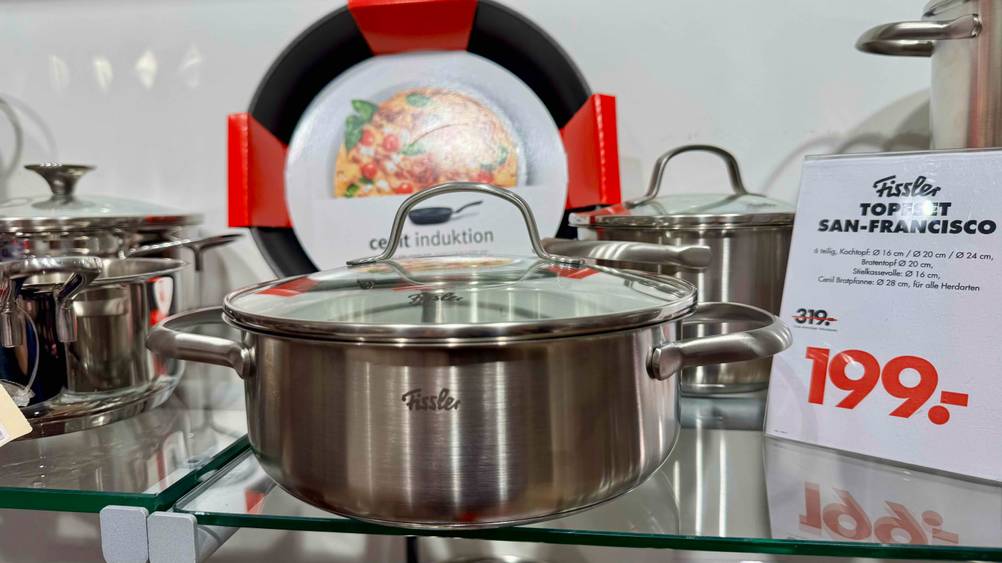 Fissler-Topfset-Test: Ein Topf von Fissler mit geschlossenem Deckel in Nahaufnahme.