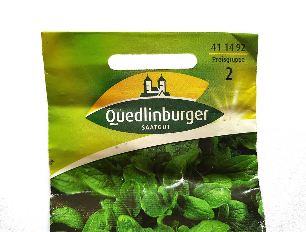 Test-Feldsalat-Samen: Oberer Teil der Verpackung mit Blick auf die Kennzeichnung der Preisgruppe.