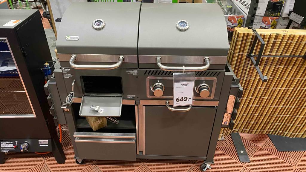 Tepro-Gasgrill im Test: Frontaufnahme eines Tepro-Gasgrills.