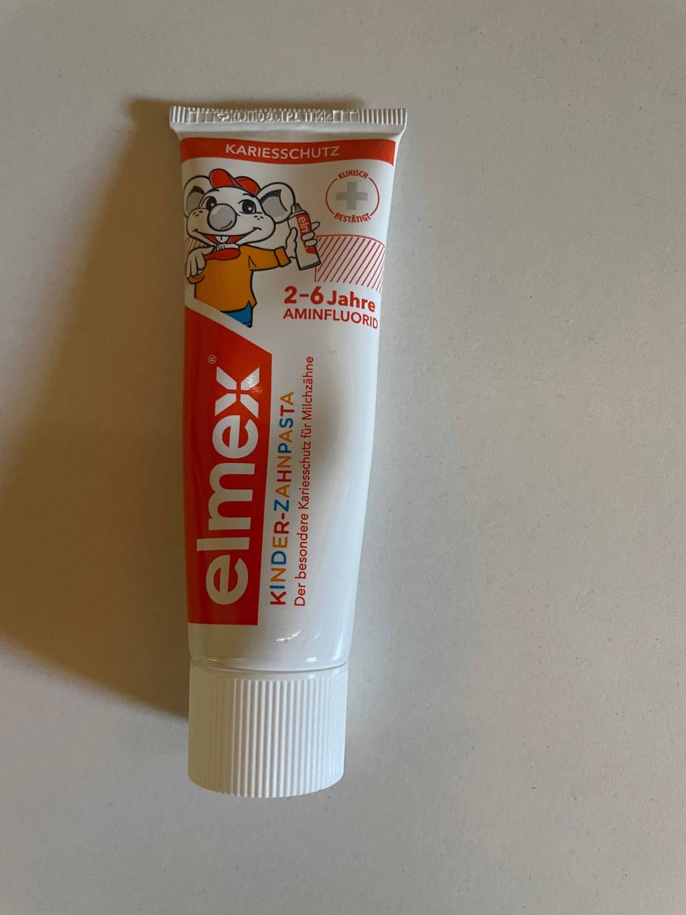 Elmex Zahnpasta Vorderseite.