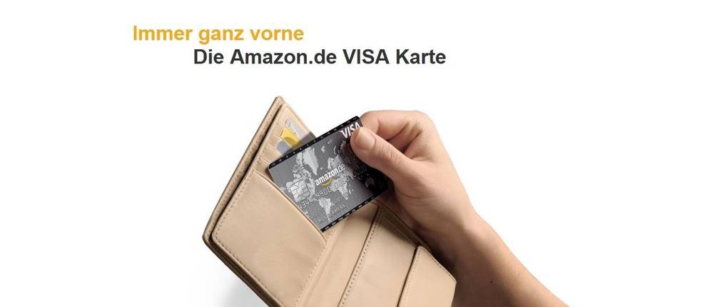 eine Amazon.de Vida Karte wird in ein Portmonee gesteckt