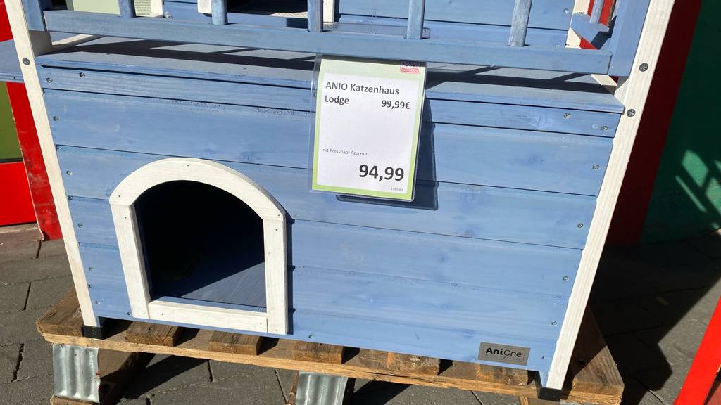 Katzenhaus Outdoor getestet: Nahaufnahme Eingang.