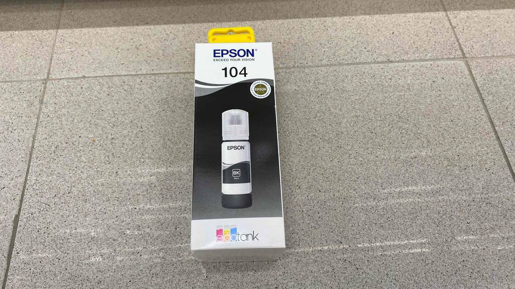 Epson-EcoTank getestet: Die Originalverpackung von vorne.
