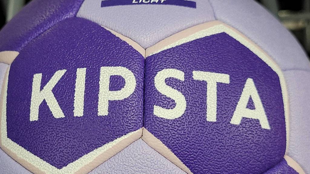 Im Test: ein Handball Größe 0 von Kipsta im Detail.
