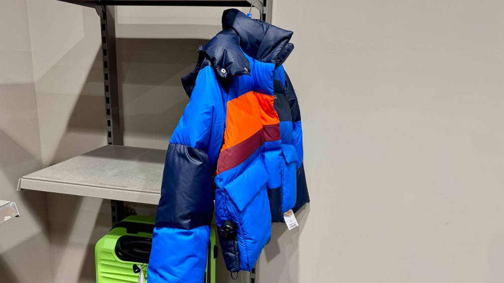 Seitenansicht der getesteten Winterjacke.