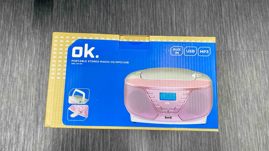 CD-Radio im Test: CD-Radio in der Originalverpackung.