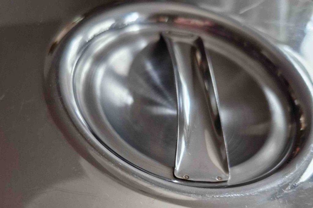 Kochtopf für Induktionsherde getestet: Deckel von Kochtopf mit Griff.