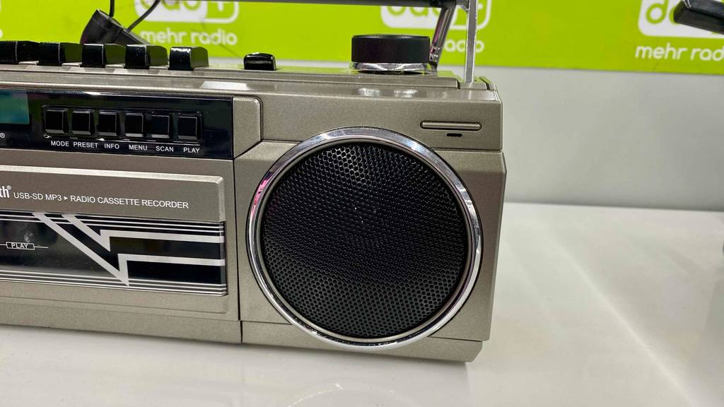Der Lautsprecher eines getesteten Soundmaster-Radios.