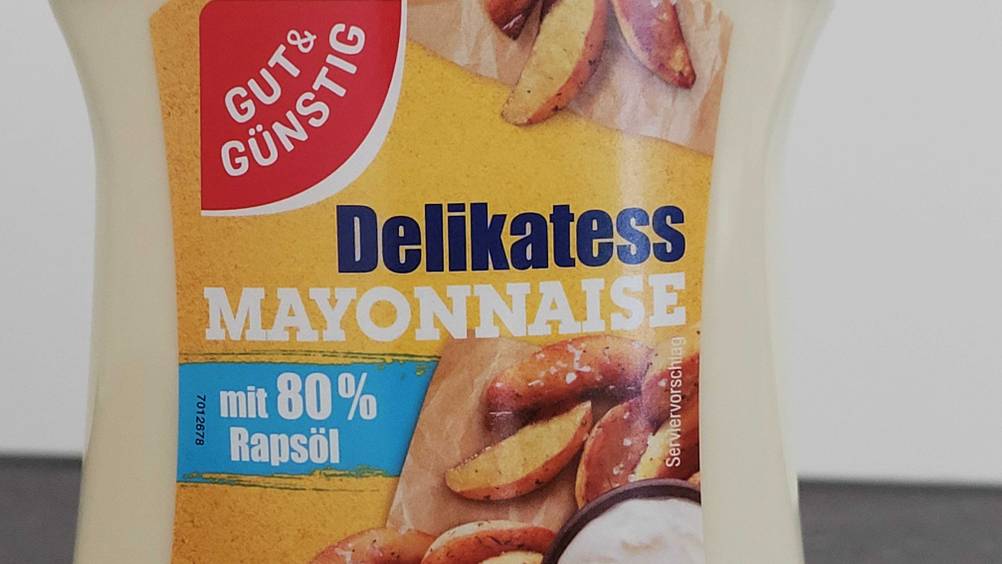 Im Test: Detailaufnahme des vorderen Labels der Mayonnaise.