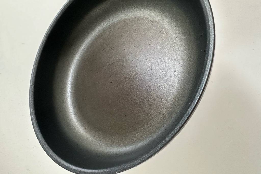 Induktionspfannen im Test: Innenfläche Pfanne im Detail
