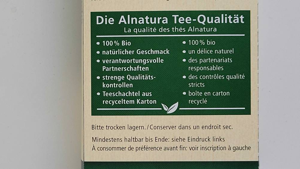 Grüner Tee Verpackung mit Infos.