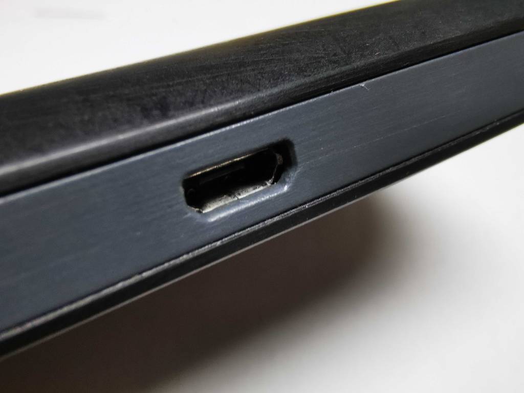 Nahaufnahme des HDMI-Anschlusses eines getesteten Huawei-Routers.