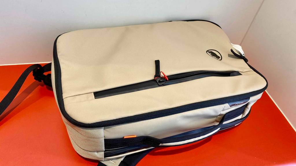 Rucksack liegend.