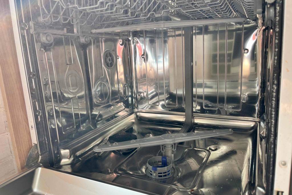 Beko-Geschirrspüler getestet: Innenansicht Geschirrspüler