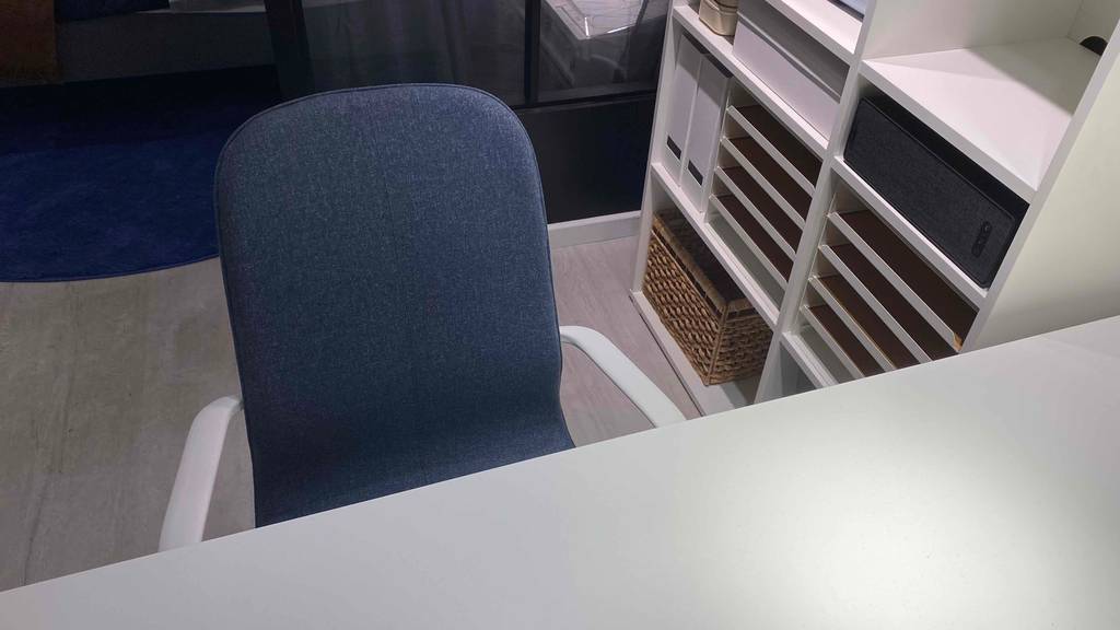 Bürostuhl von vorn.