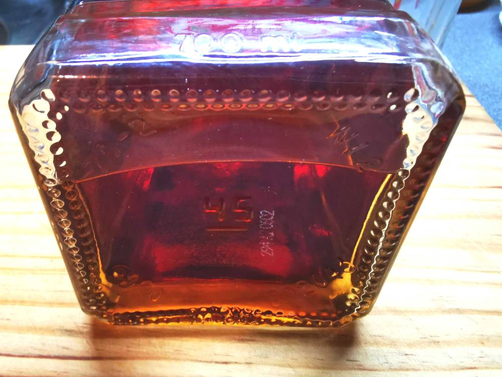 Unterseite der Flasche des getesteten Jack Daniel's.