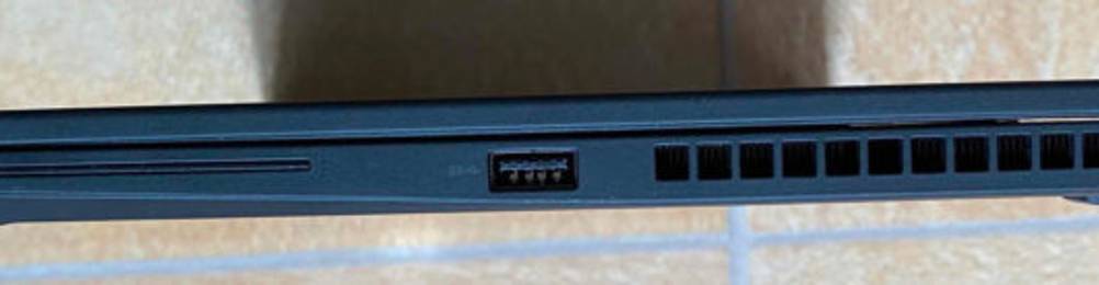Lenovo ThinkPad: Anschlüsse auf der rechten Seite 