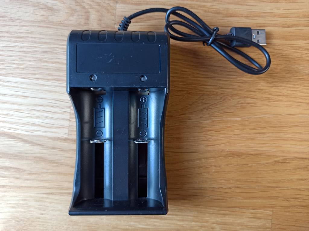 abtter-3,7V