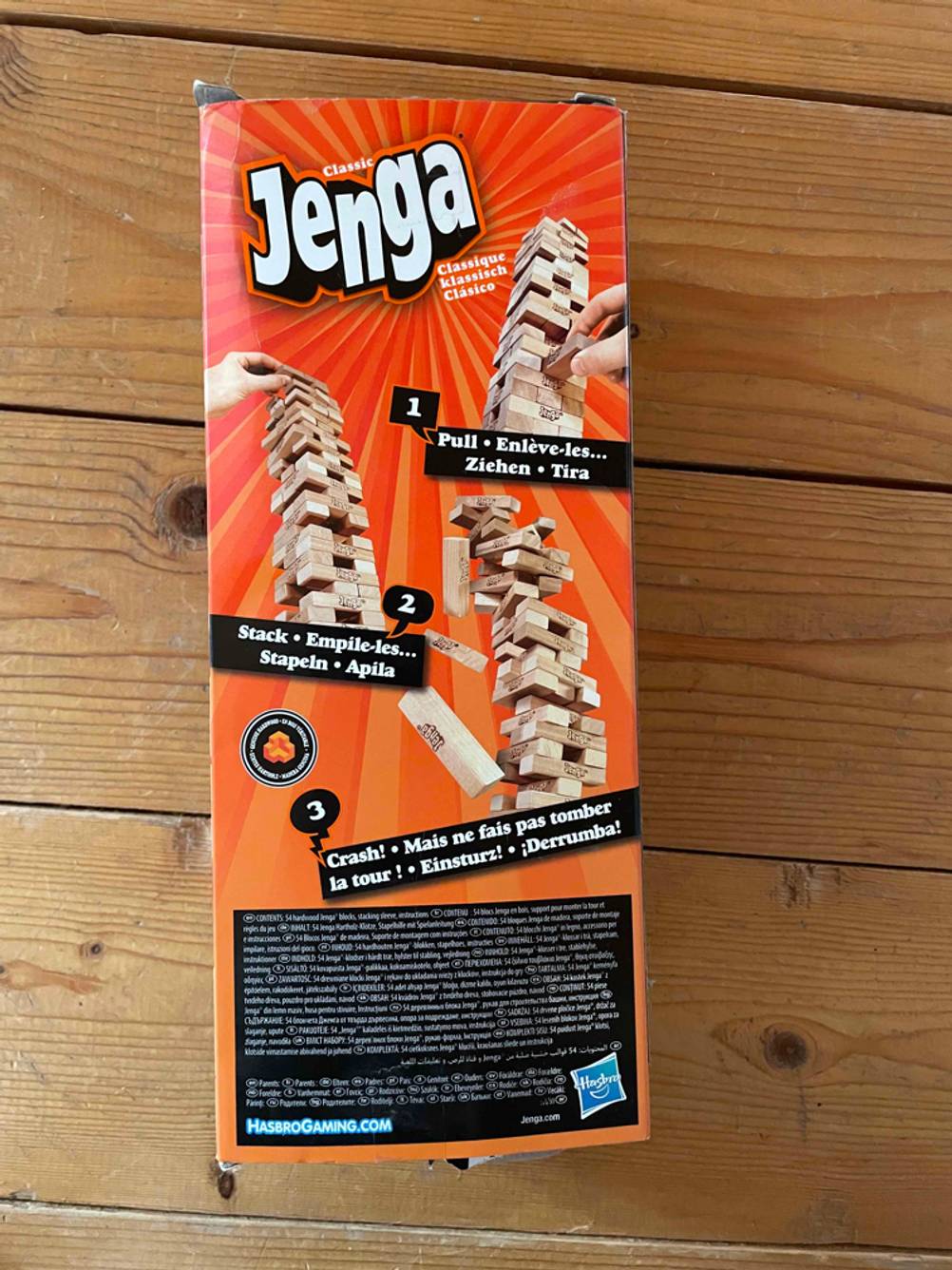 Verpackung von Jenga Spiel.