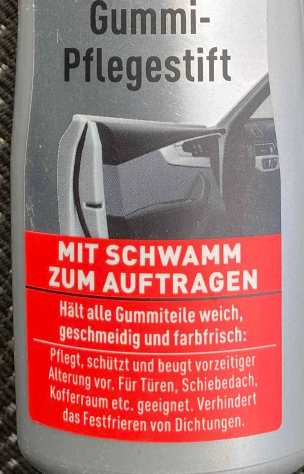 Gummipflegestift Vorderseite der Verpackung.