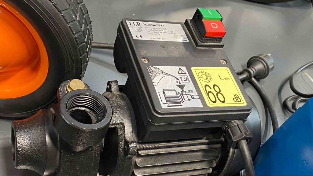 Eine getestete Dieselpumpe in Nahaufnahme.