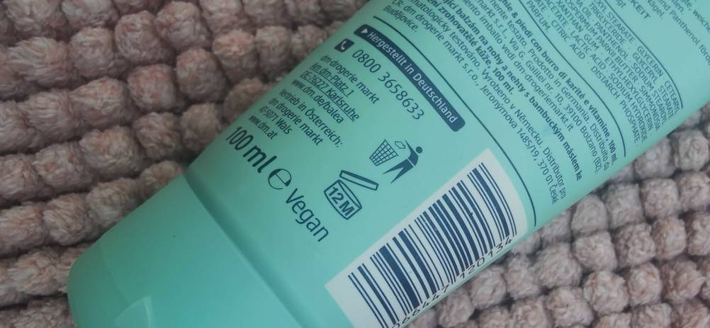Fußcreme-Test: Rückseite eines Fußcreme mit dem Hinweis 