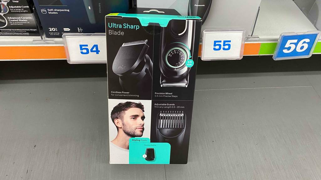 Rückseite einer Verpackung des getesteten Braun-Barttrimmers.