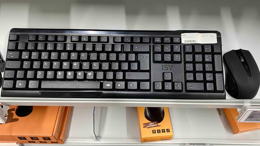 Getestetes Kabellose-Tastatur-und-Maus-Set von der Oberseite.