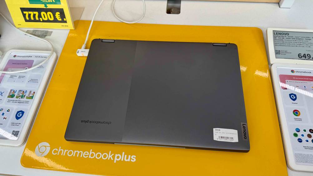 Das getestete Lenovo IdeaPad im zugeklappten Zustand.
