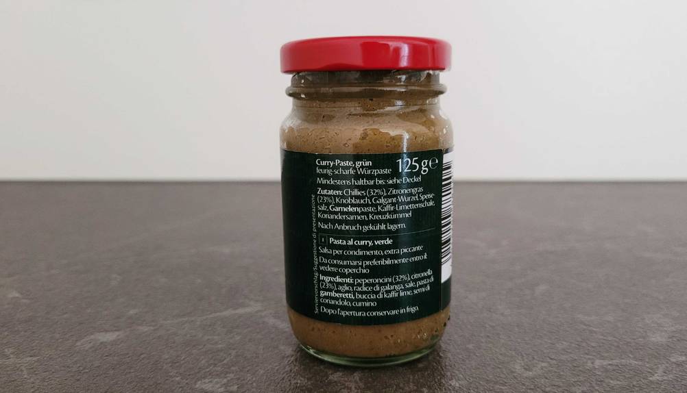 Currypaste getestet: Rückseite des Glases mit Zutatenliste.