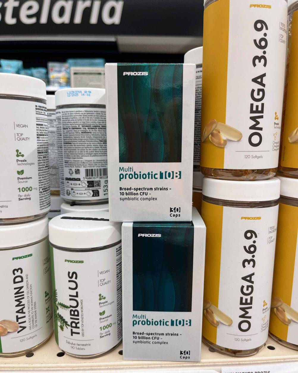 Probiotika im Test: Mehrerer Packungen in einem Regal