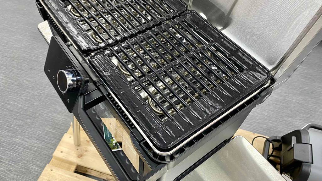 WMF Elektrogrill im Test: Grill schräg von der Seite