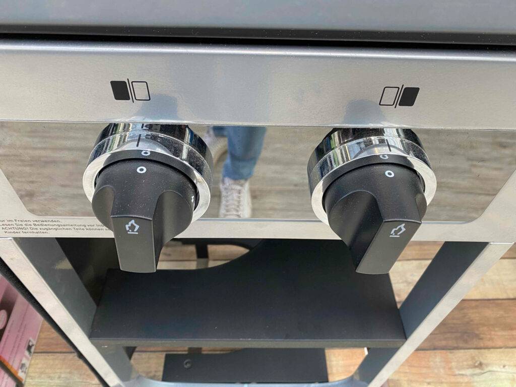 Drehregler eines getesteten Balkon-Gasgrills.