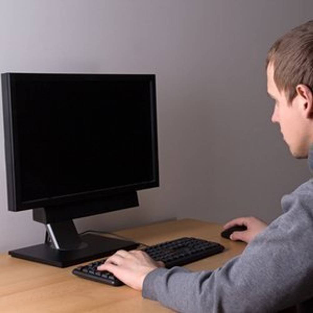 27-zoll-monitor-mit-lautsprecher-hoehenverstellbar