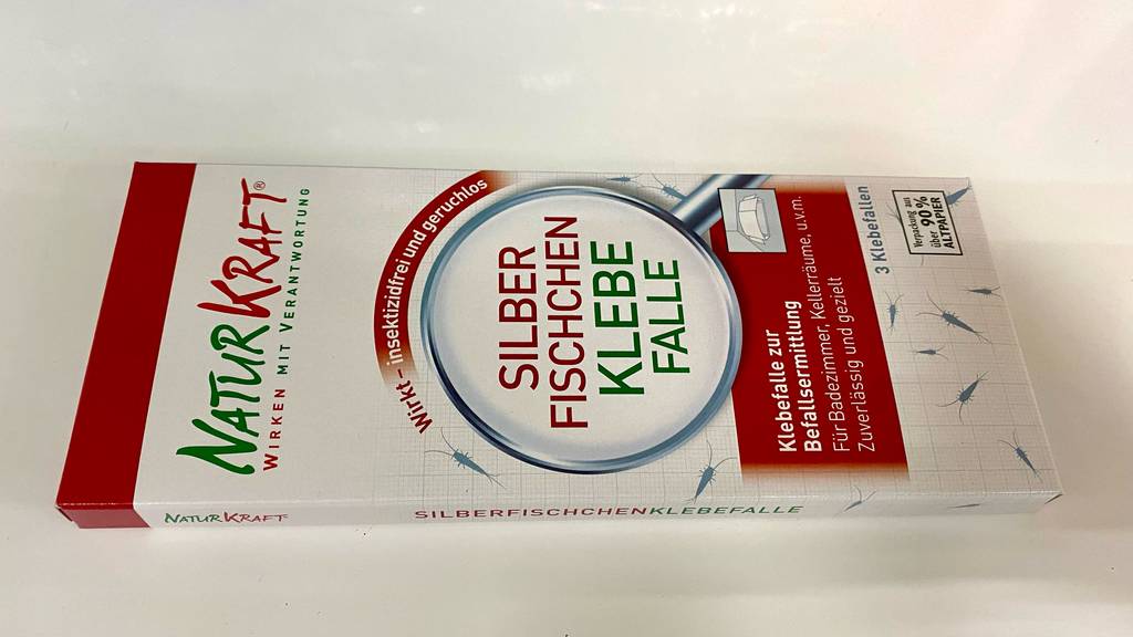 Im Test: Eine Packung liegt horizontal auf einer hellen Oberfläche.