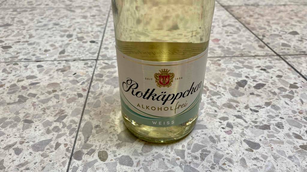 Alkoholfreier Sekt im Test: Nahaufnahme Etikett