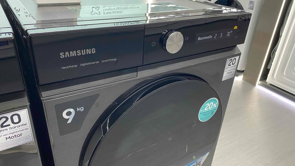 Samsung-Trockner getestet: Nahaufnahme der Bedienelemente.