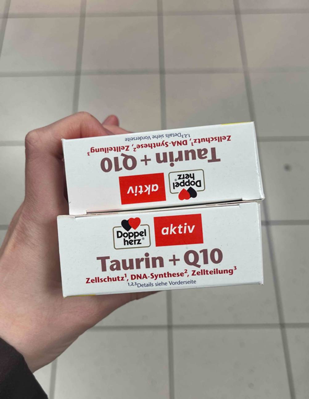 Oberseite der Verpackungen des getesteten Taurins + Q10.