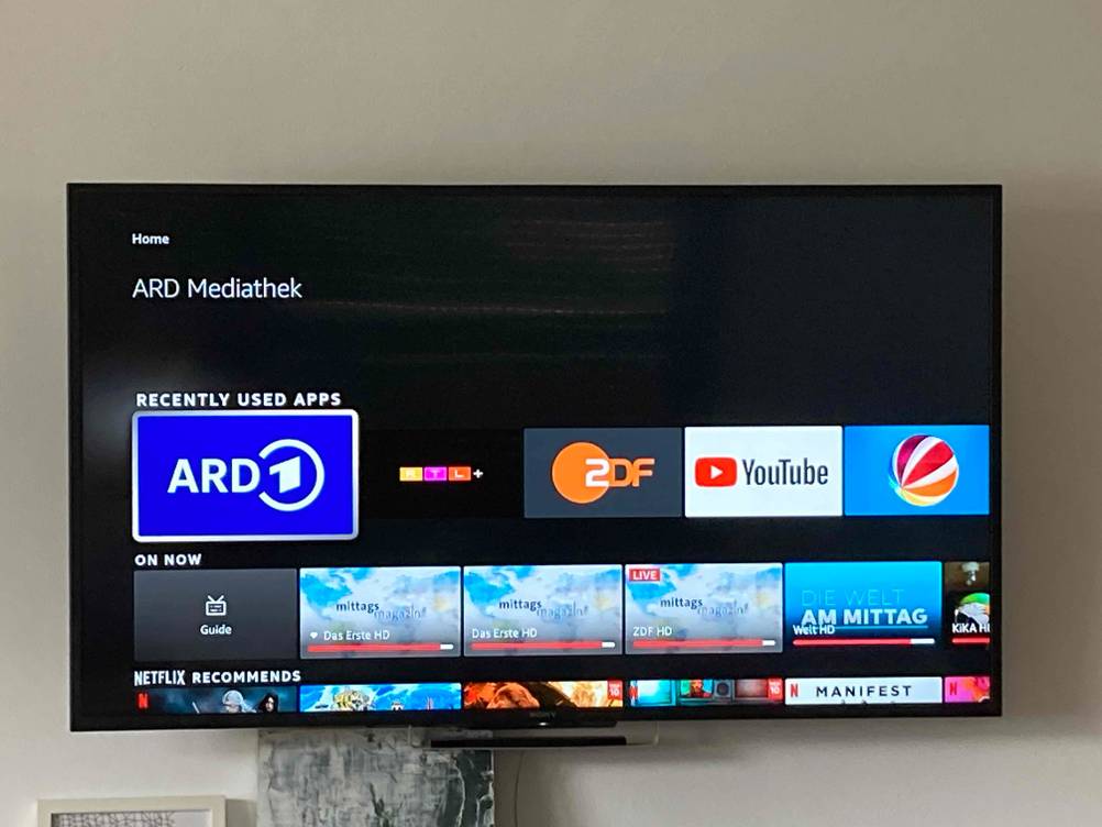 LED-Fernseher im Test: Angeschaltet mit ARD-Mediathek angezeigt