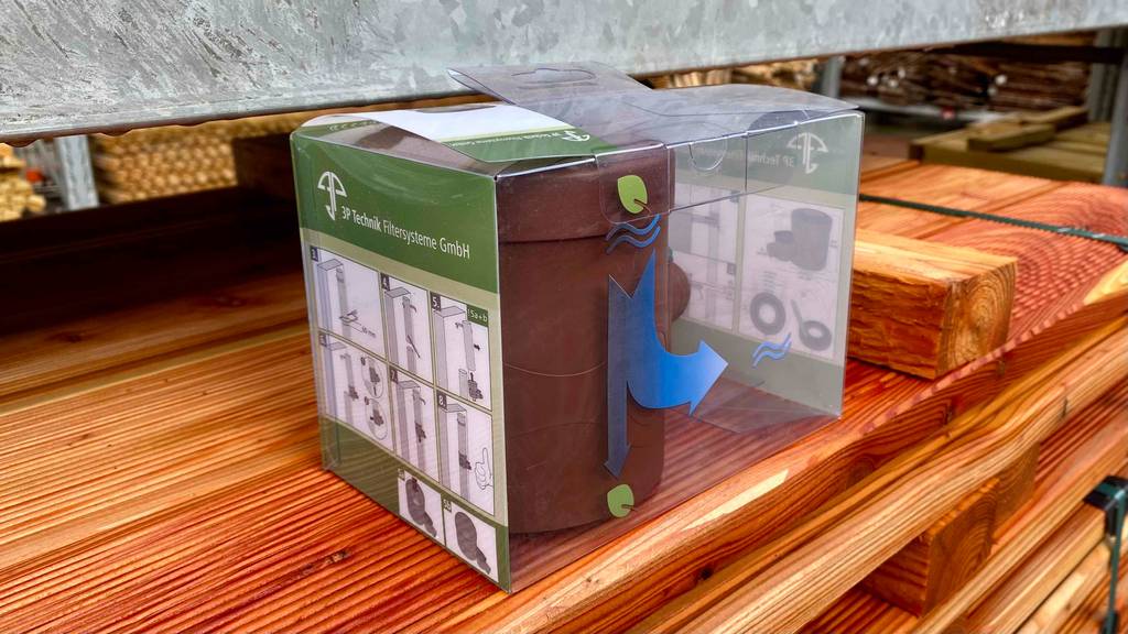 Regensammler-Test: Blick auf das Produkt in der Verpackung.