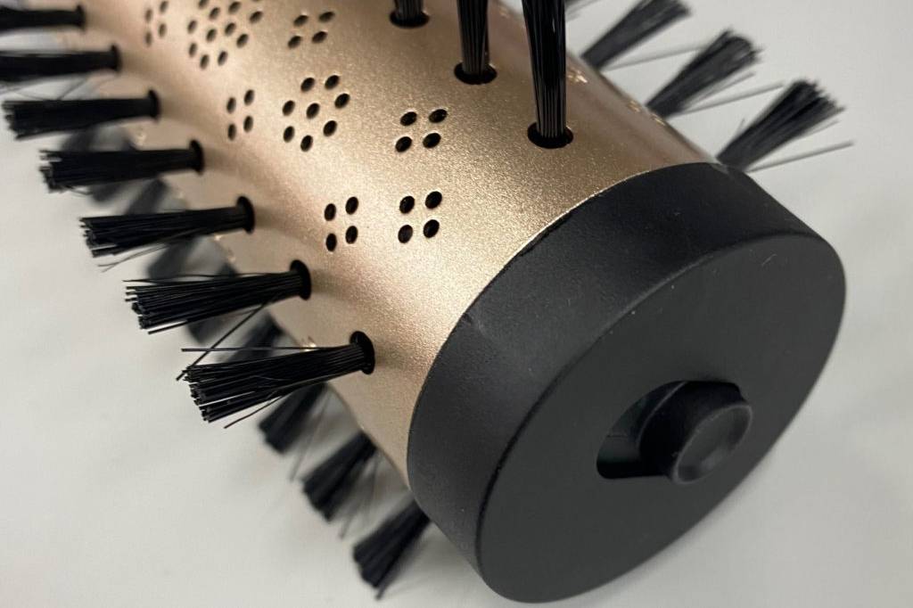 BaByliss-Warmluftbürste im Test: Nahaufnahme Bürste