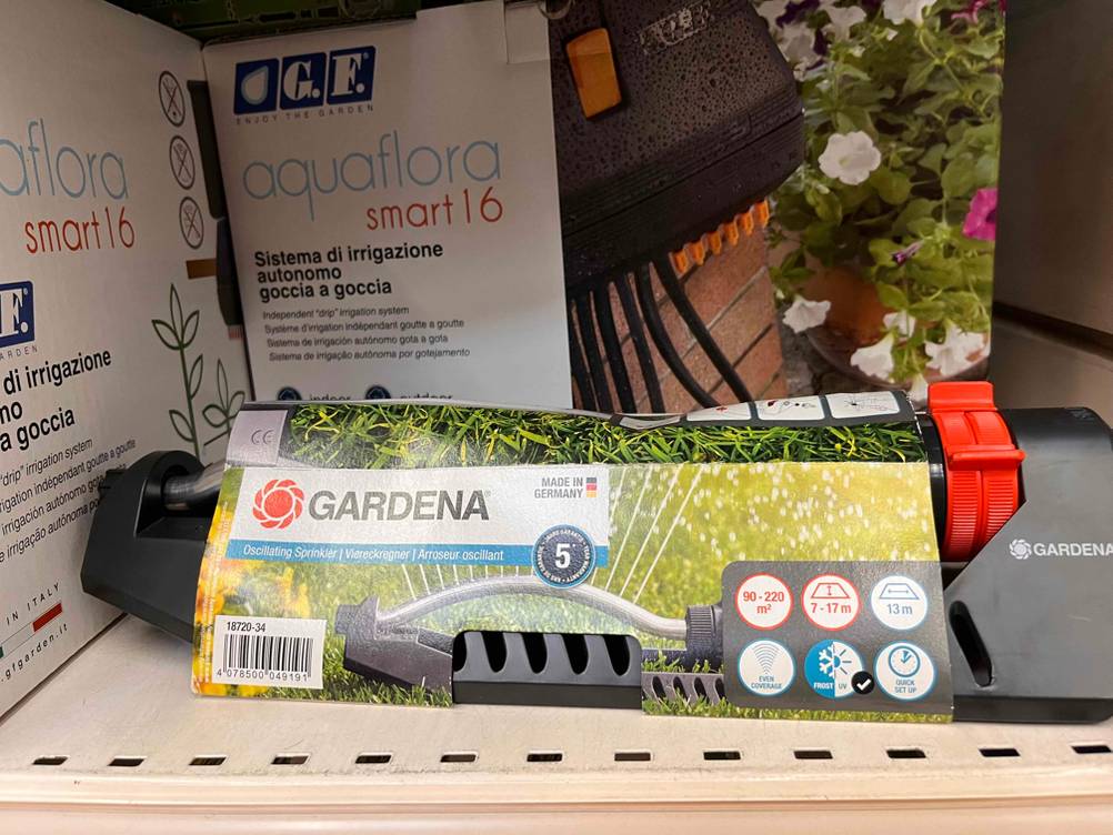 Vorderseite vom getesteten Rasensprenger der Marke Gardena