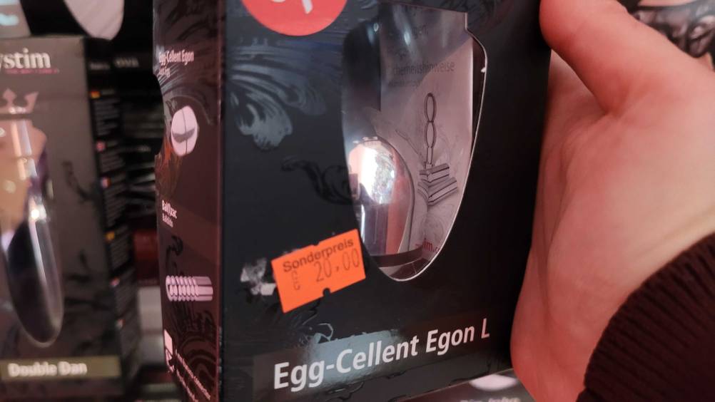 Im Test: Ein verpacktes Vibro-Ei in Nahaufnahme.