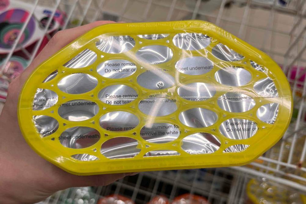 Mini-Luftentfeuchter getestet: Ein Luftentfeuchter von oben.
