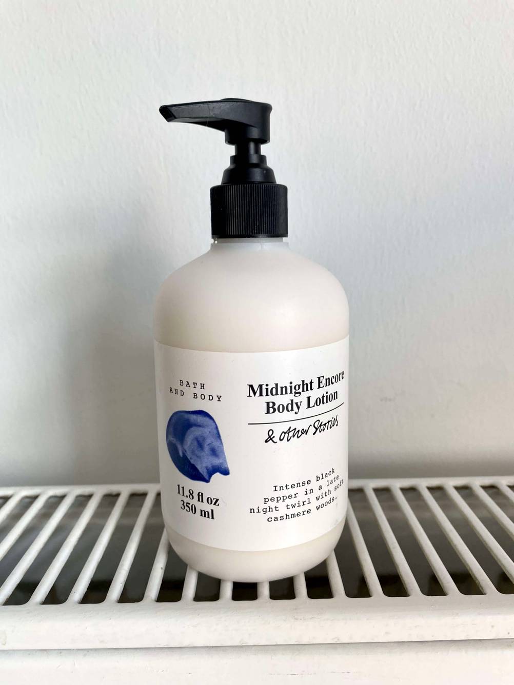 Bodylotion aufrecht.